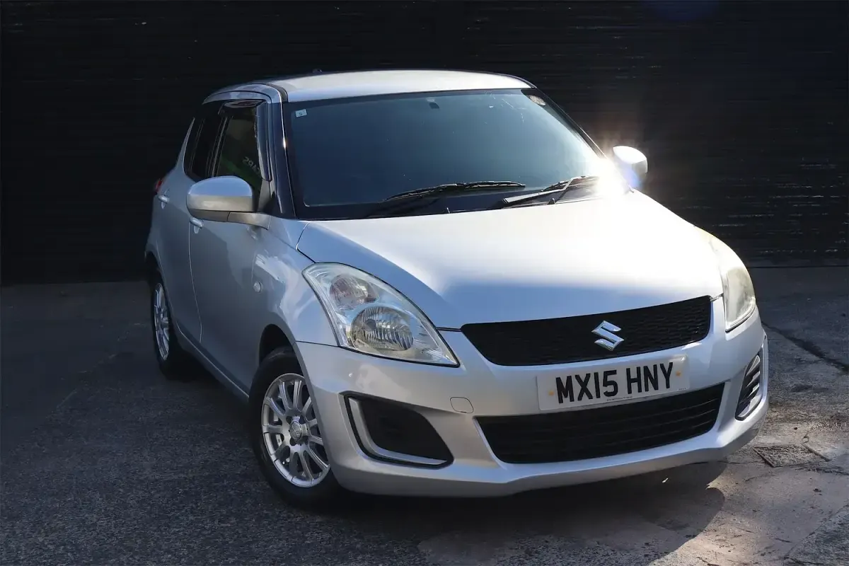 Used Suzuki Swift SZ3 94 HP (69 kW) 2015 Silver Hatchback