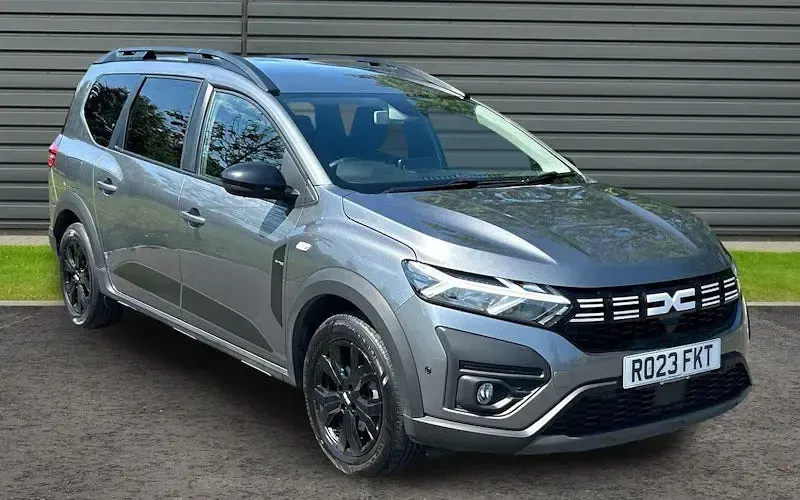 Used Dacia Jogger Extreme 141 HP (103 kW) 2023 MPV