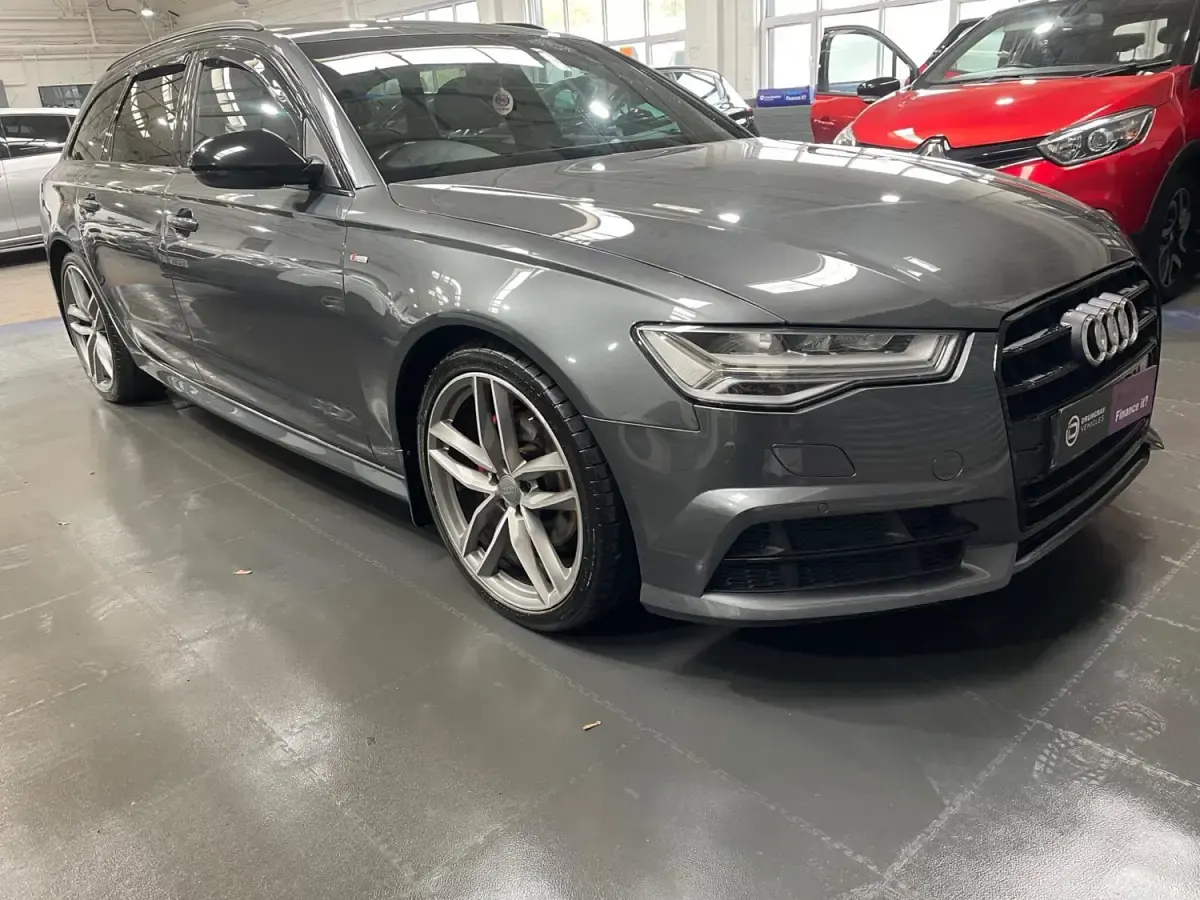 Usado Audi A6 Black Edition 2018 Cinzento Carrinha