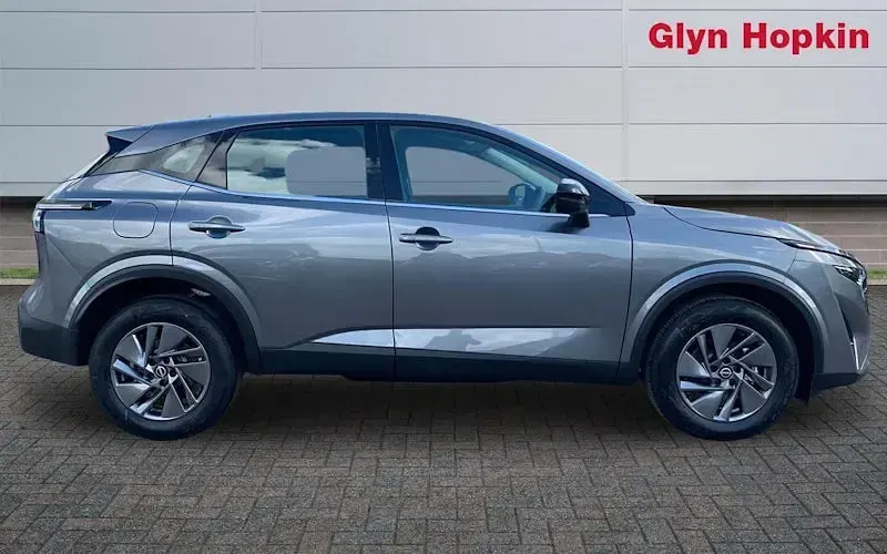 New Nissan Qashqai Acenta Premium 140 HP (102 kW) 2026 Grey SUV