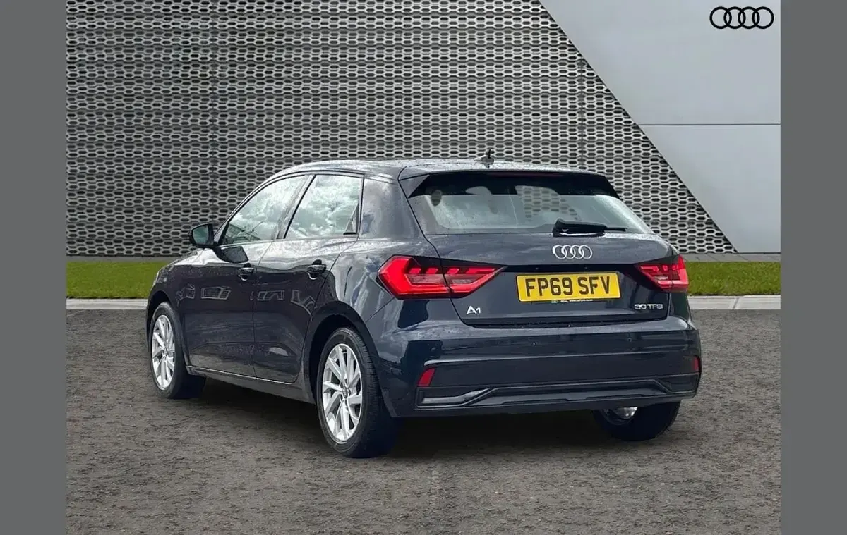 Used Audi A1 Sport 113 HP (83 kW) 2019 Blue SUV