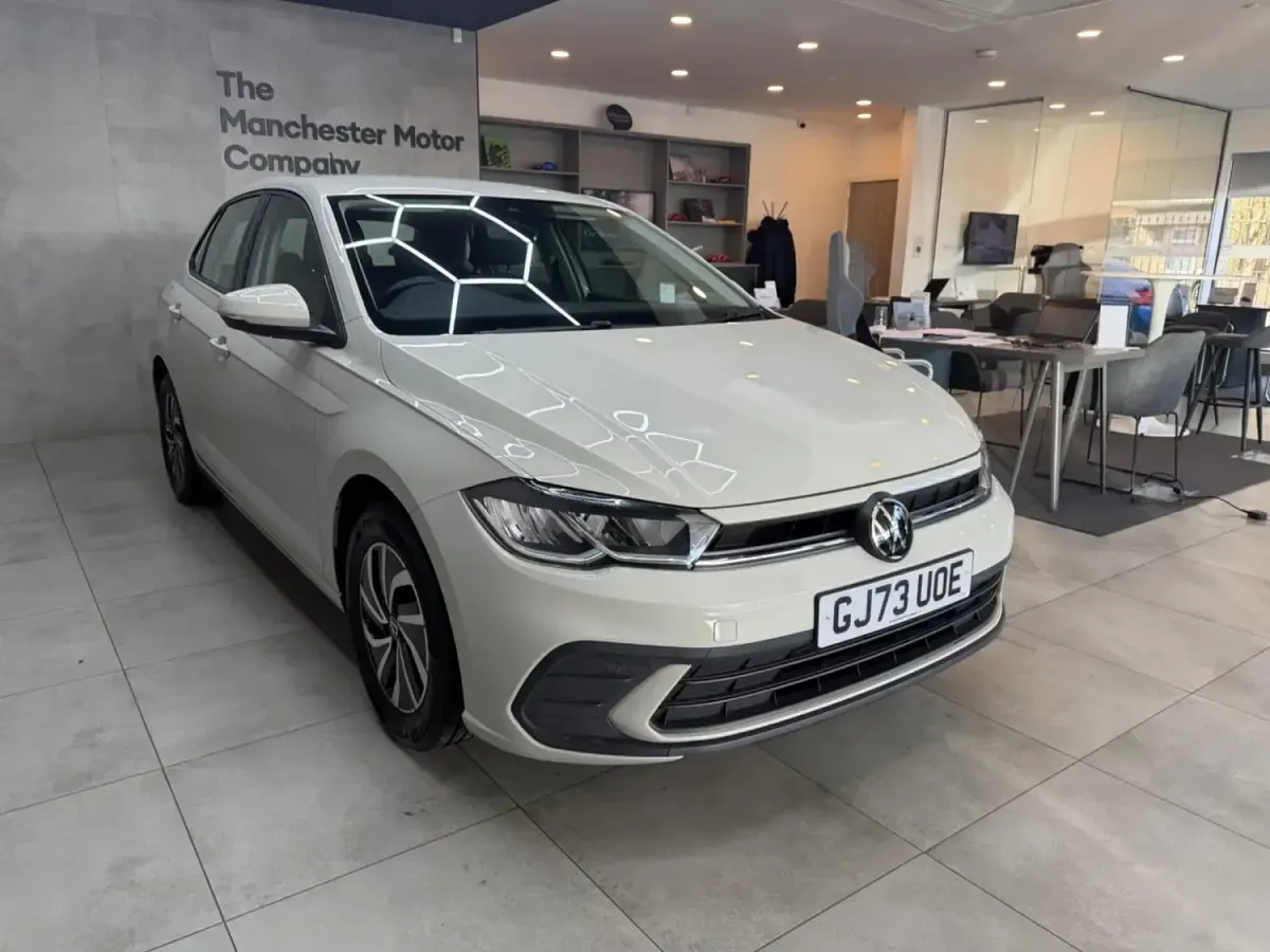 Begagnad VW Polo Life 95 HK (69 kW) 2023 Grå Halvkombi