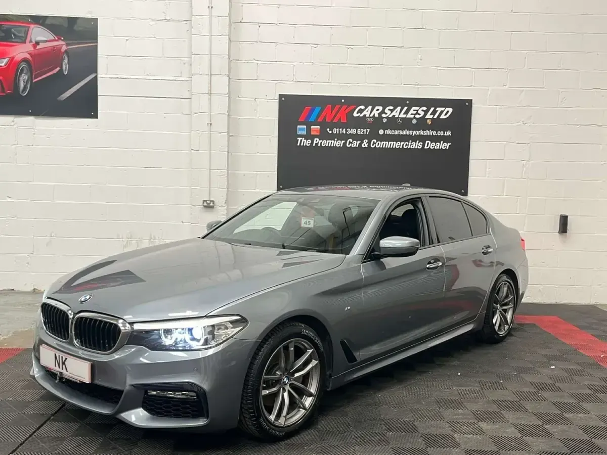 Gebraucht BMW 520 M Sport 190 PS (139 kW) 2017 Blau Limousine