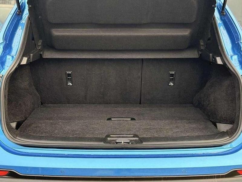 Used Nissan Qashqai N-Connecta 140 HP (102 kW) 2019 Vivid blue SUV