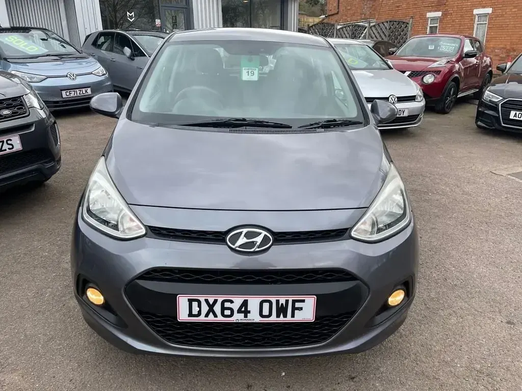 Gebraucht Hyundai i10 SE 87 PS (63 kW) 2014 Grau Kleinwagen