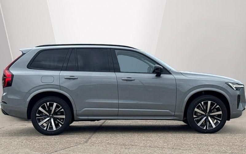 New Volvo XC90 Plus 250 HP (183 kW) 2025 Vapour grey SUV