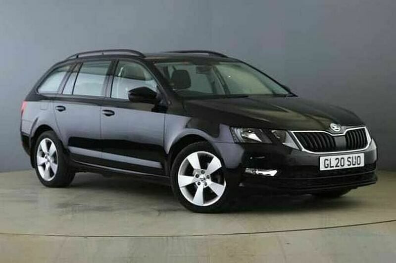 Black magic pearl effect Used 2020 Skoda Octavia SE Estate | £11,495 (Fair price) - Image 1/4