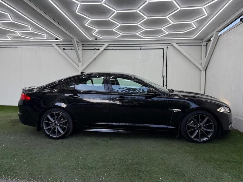Second-hand Jaguar XF R-Sport 200 CP (147 kW) 2015 Negru Berlinǎ