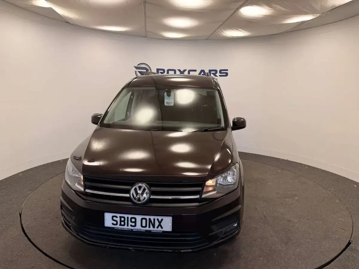 Used VW Caddy Maxi Life 2019 Mauve/purple MPV