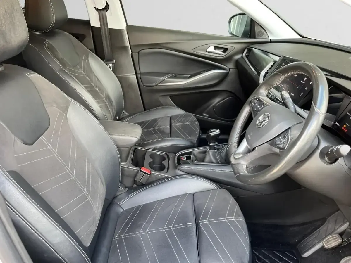 Used Vauxhall Grandland X Ultimate 128 HP (94 kW) 2023 White SUV