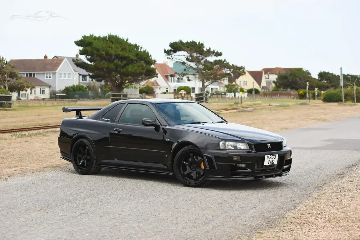 Used Nissan Skyline GT 280 HP (205 kW) 2025 Black Coupe