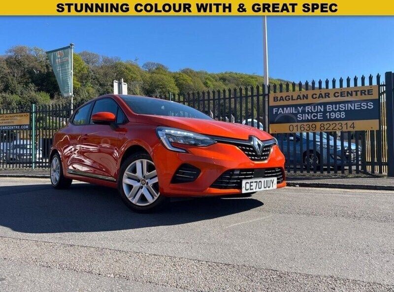 Orange Used 2020 Renault Clio V Play Hatchback | £9,995 - Image 1/4