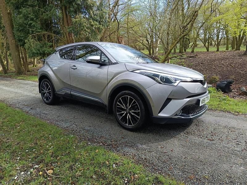 Used Toyota C-HR 116 HP (85 kW) 2019 Silver SUV