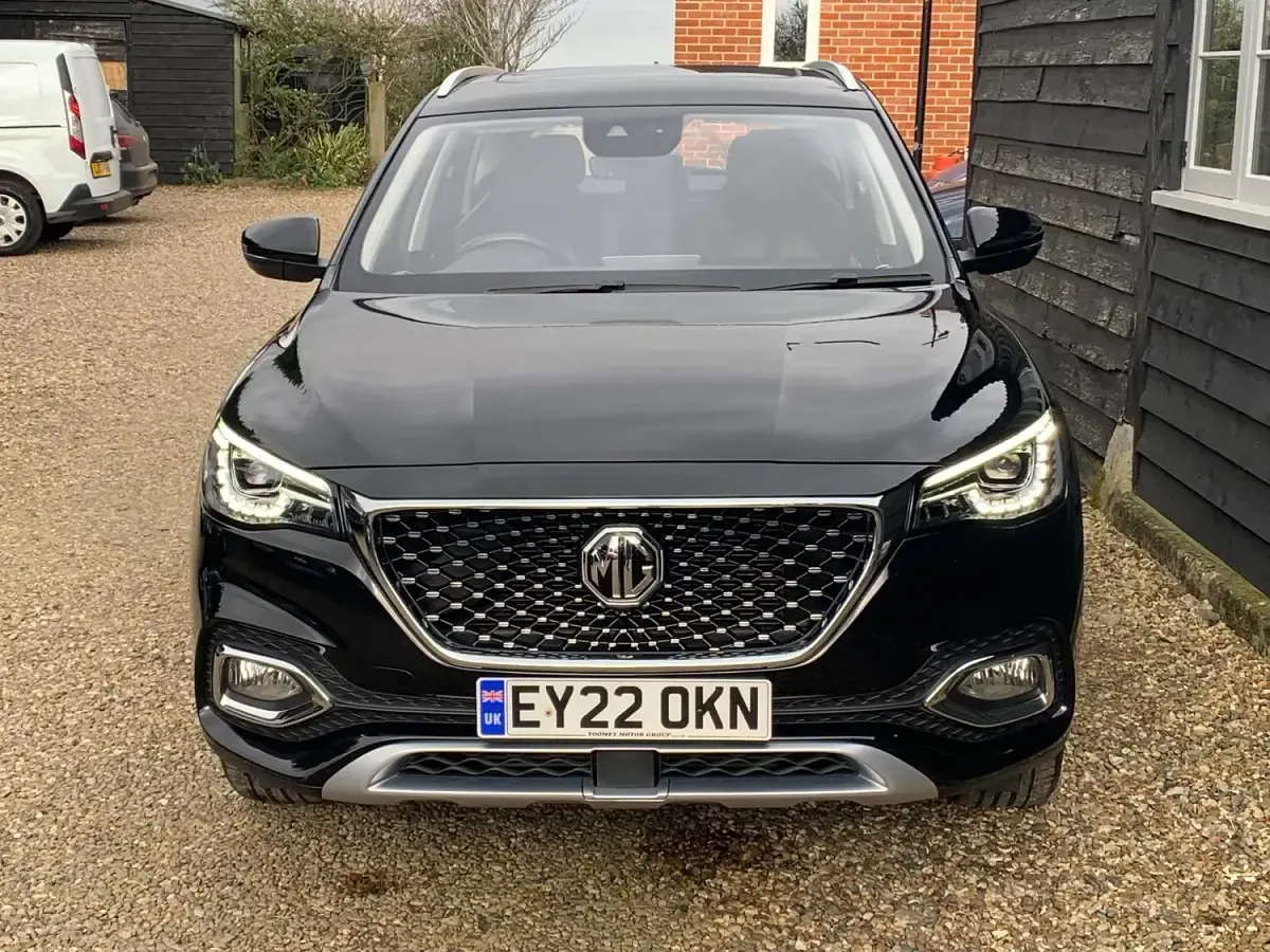 Used MG HS Exclusive 162 HP (119 kW) 2022 Black SUV