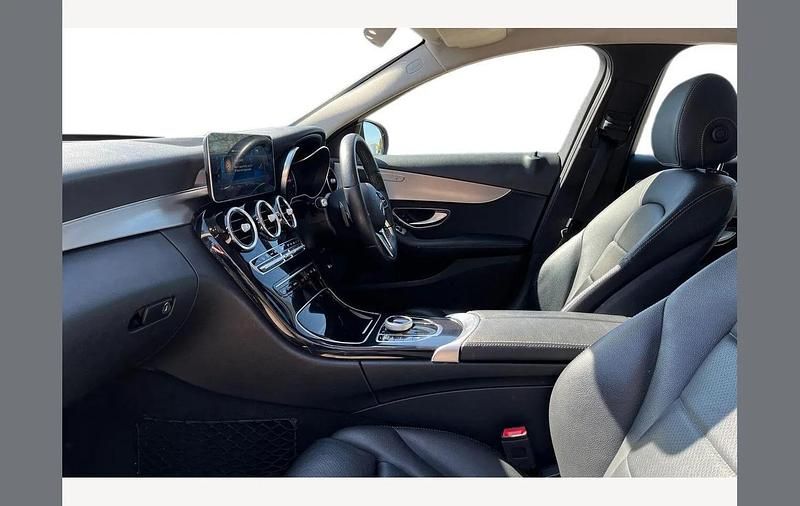 Begagnad Mercedes C200 180 HK (132 kW) 2019 Grå Kombi