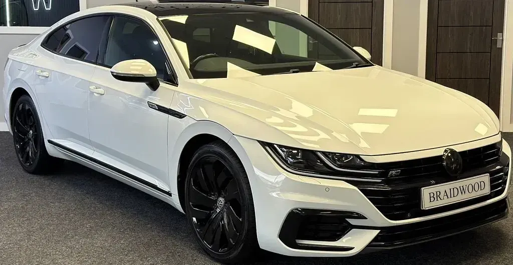 Used VW Arteon R-line 150 HP (110 kW) 2019 White Hatchback