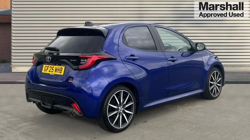 Used Toyota Yaris Hybrid Sport 130 HP (95 kW) 2025 Blue