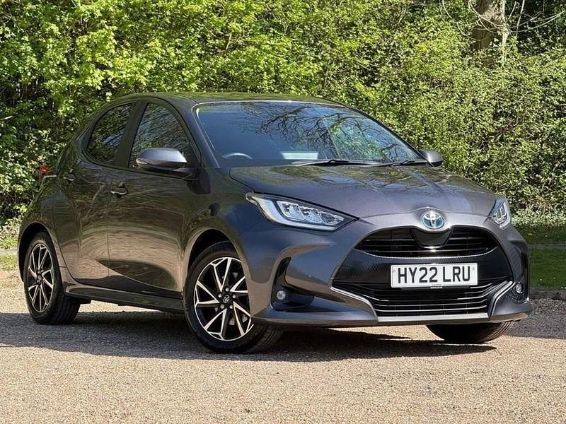 Used Toyota Yaris Hybrid Design 116 HP (85 kW) 2022 Decuma grey Hatchback