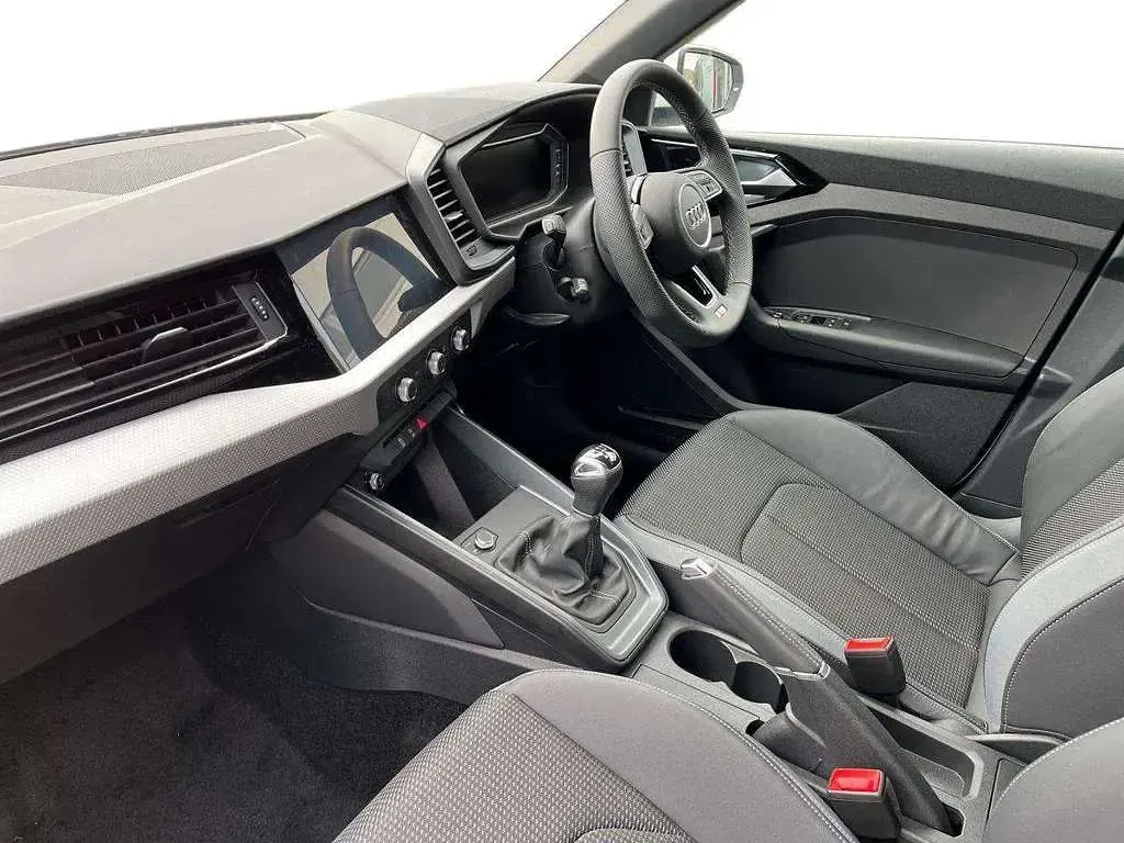 New Audi A1 S-Line 94 HP (69 kW) 2025 White SUV