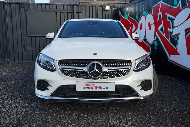 Used Mercedes GLC350 AMG Line Premium Plus 258 HP (189 kW) 2017 White Coupe
