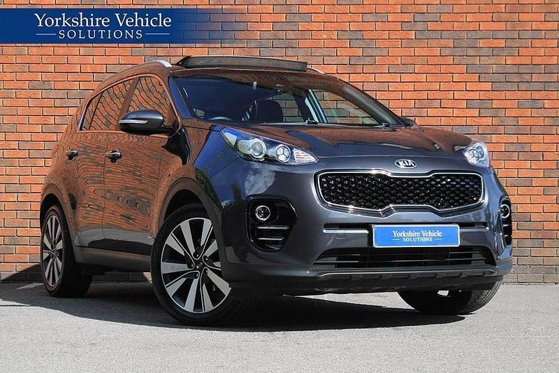 Silver Used 2017 Kia Sportage 3 SUV | £14,750 (Fair price) - Image 1/4