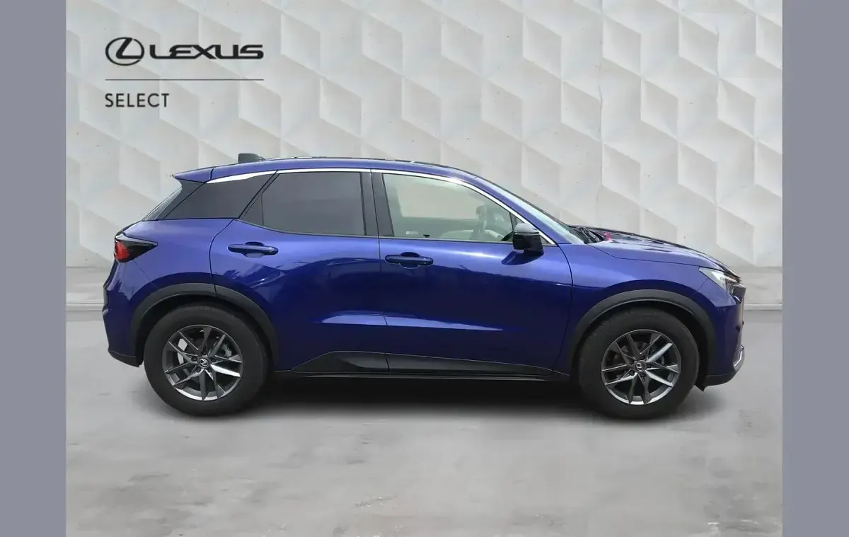 Used Lexus LBX 136 HP (100 kW) 2024 Blue SUV