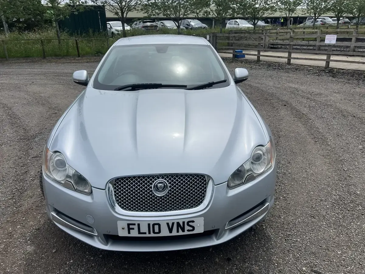 Used Jaguar XF Luxury 236 HP (173 kW) 2010 Silver Sedan