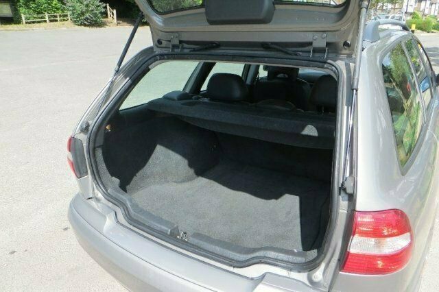 Used Volvo V40 122 HP (89 kW) 2003 Estate