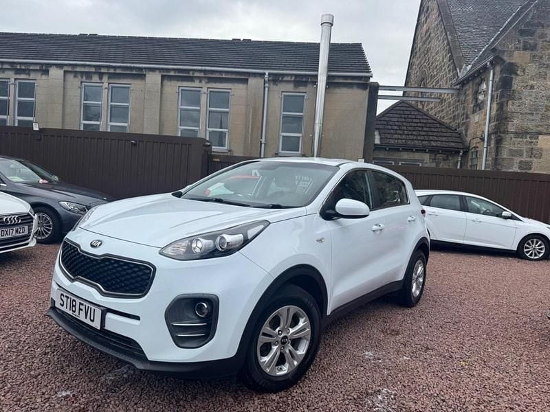 White Used 2018 Kia Sportage SUV | £9,195 (Good price) - Image 1/4
