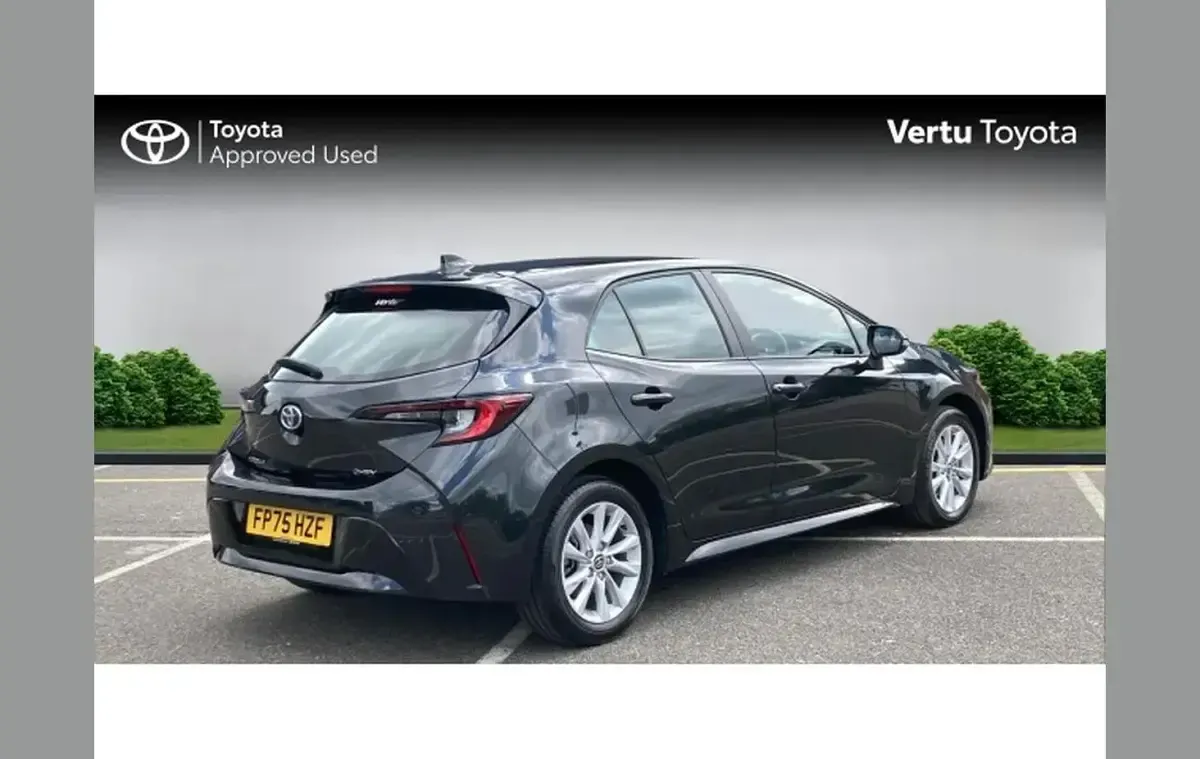Used Toyota Corolla 196 HP (144 kW) 2025 Black Hatchback