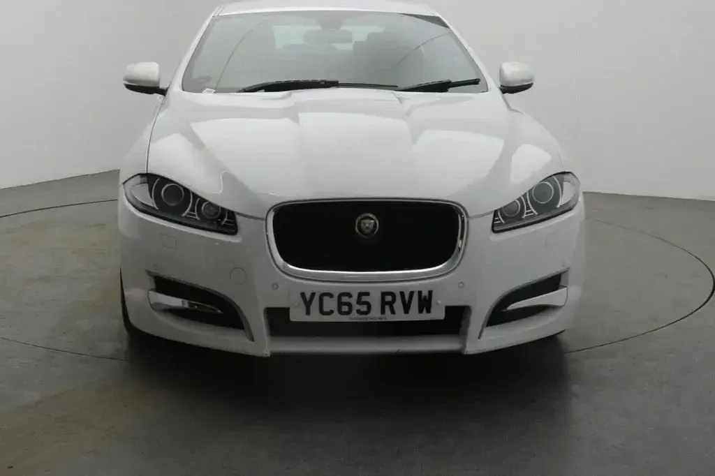 Used Jaguar XF R-Sport 2015 White Sedan