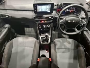 Used Dacia Jogger Extreme 109 HP (80 kW) 2023 Grey MPV