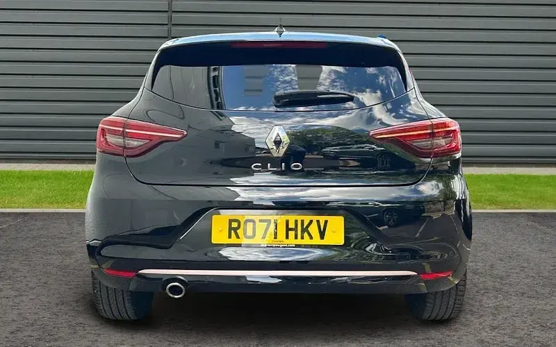 Used Renault Clio SE 90 HP (66 kW) 2021 Hatchback