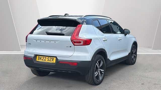 Used Volvo XC40 R-Design 194 HP (142 kW) 2022 SUV