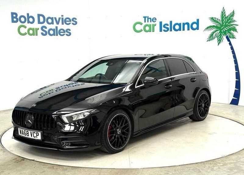 Used Mercedes A180 AMG line 116 HP (85 kW) 2018 Black Hatchback