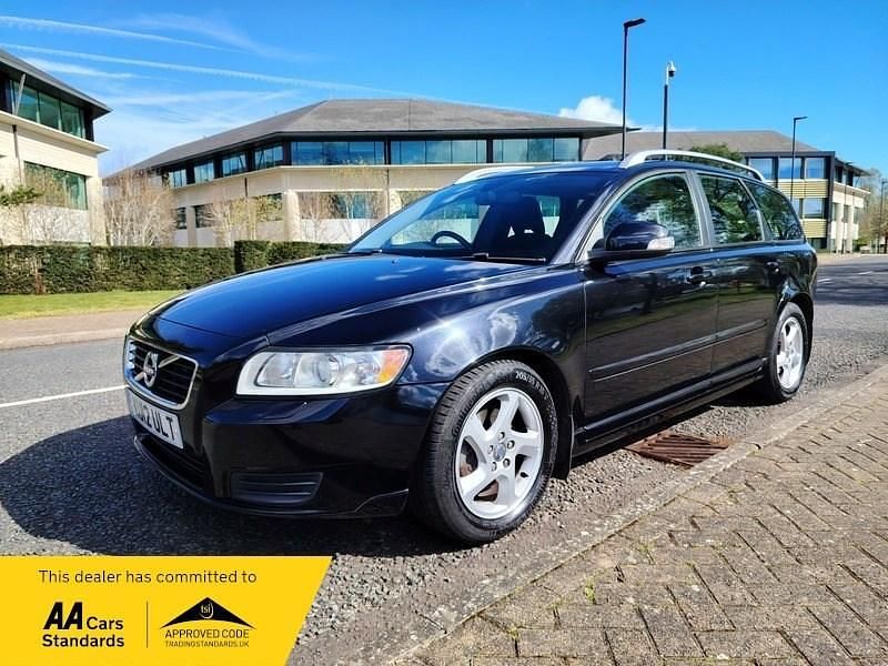 Used Volvo V50 115 HP (84 kW) 2012 Black Estate