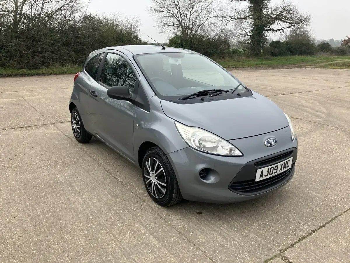 Używany Ford Ka Studio 69 KM (50 kW) 2009 Srebrny Hatchback
