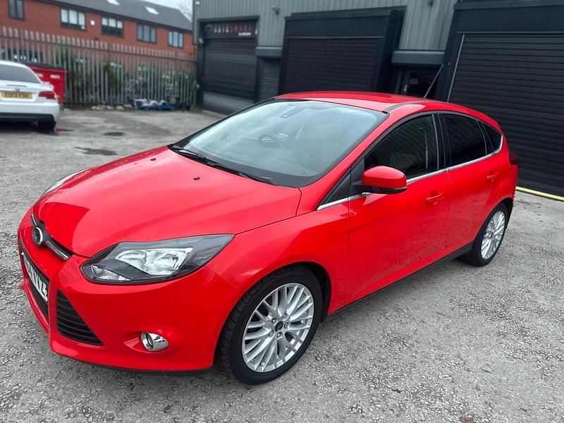 Red Used 2014 Ford Focus Zetec Hatchback | £2,895 (Fair price) - Image 1/4