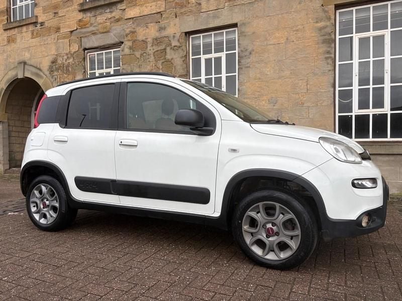 Used Fiat Panda 4x4 S 75 HP (55 kW) 2014 White Hatchback