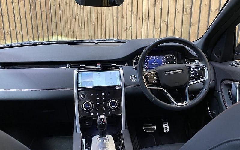 Used Land Rover Discovery Sport SE Dynamic 249 HP (183 kW) 2023 SUV