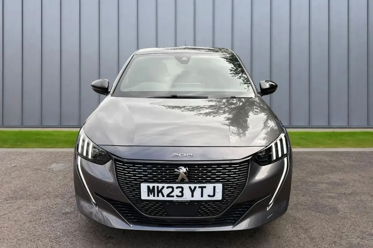 Used Peugeot 208 GT 99 HP (72 kW) 2023 Grey Hatchback