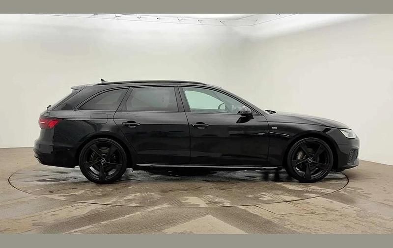 Used Audi A4 S-Line 200 HP (147 kW) 2024 Black Estate