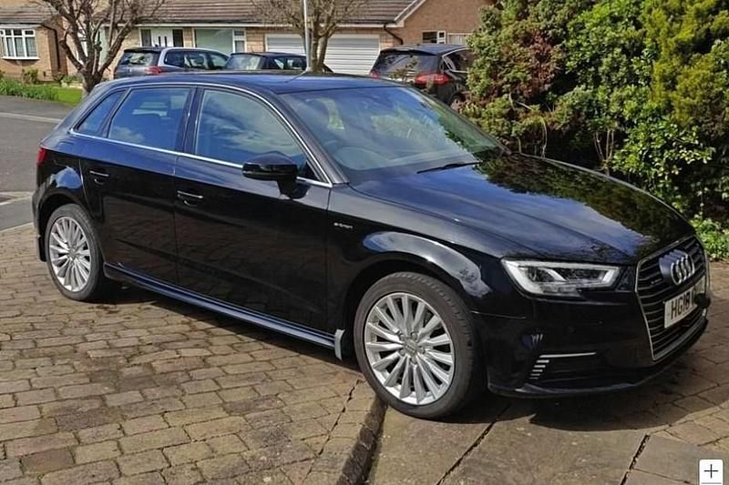 Used Audi A3 Sportback e-tron Advanced 150 HP (110 kW) 2018 Hatchback