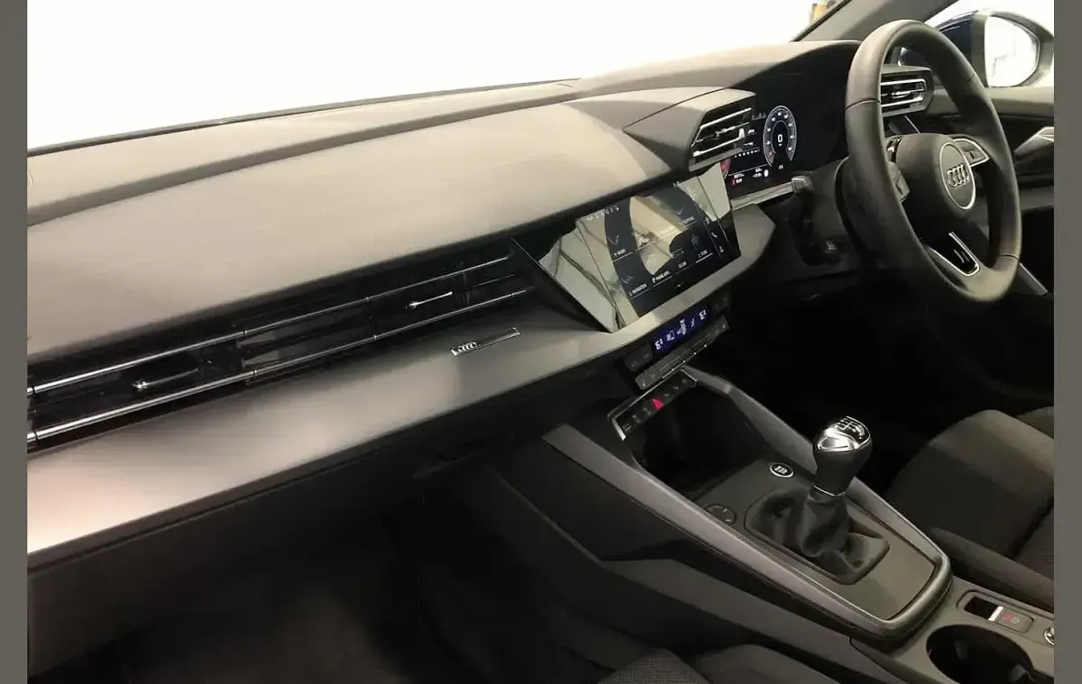 Used Audi A3 Sport 113 HP (83 kW) 2024 Blue Hatchback