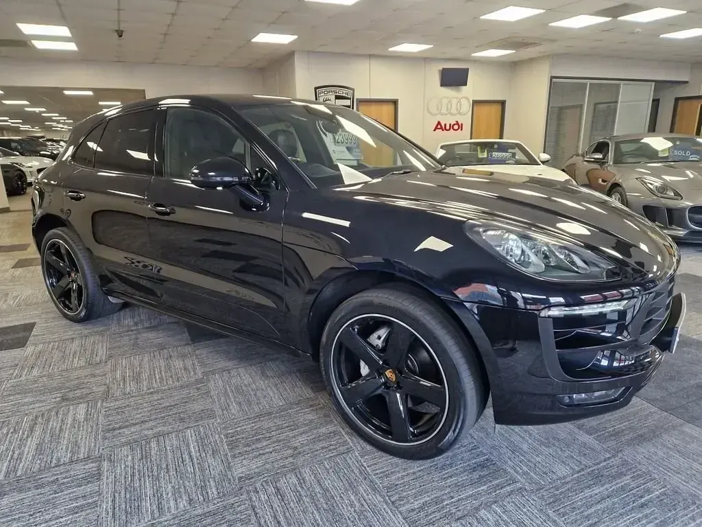 Usado Porsche Macan S 340 HP (250 kW) 2015 Preto SUV