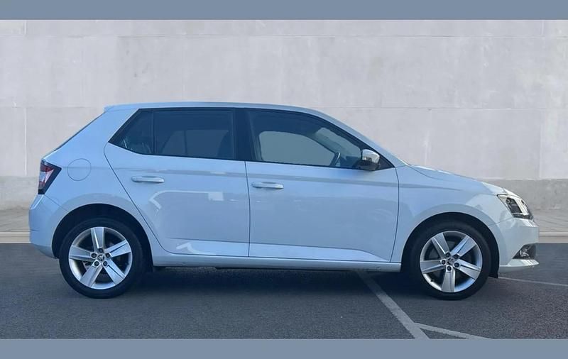 Used Skoda Fabia SE L 110 HP (80 kW) 2016 White Hatchback