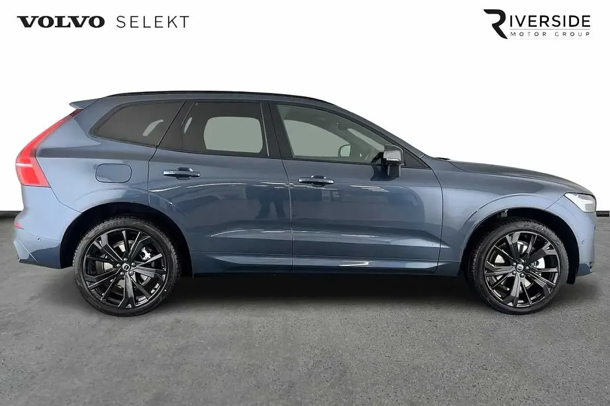 Used Volvo XC60 Plus 250 HP (183 kW) 2025 Denim blue SUV
