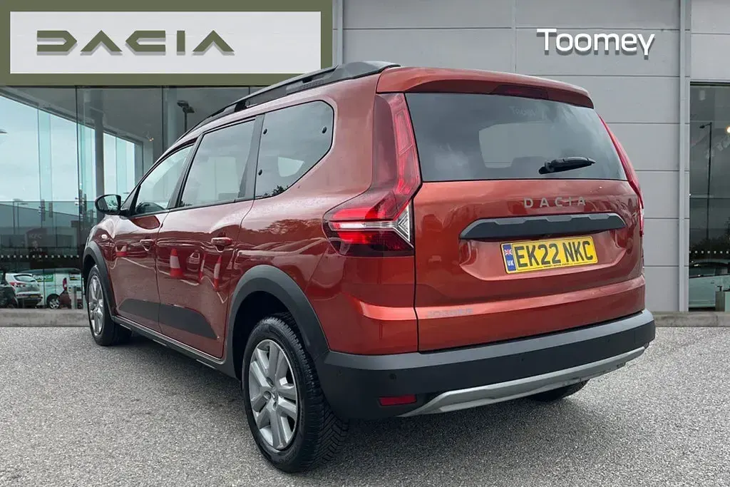 Used Dacia Jogger Comfort 110 HP (80 kW) 2022 Brown MPV