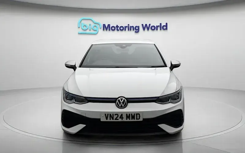 Used VW Golf VIII R 320 HP (235 kW) 2024 White Hatchback
