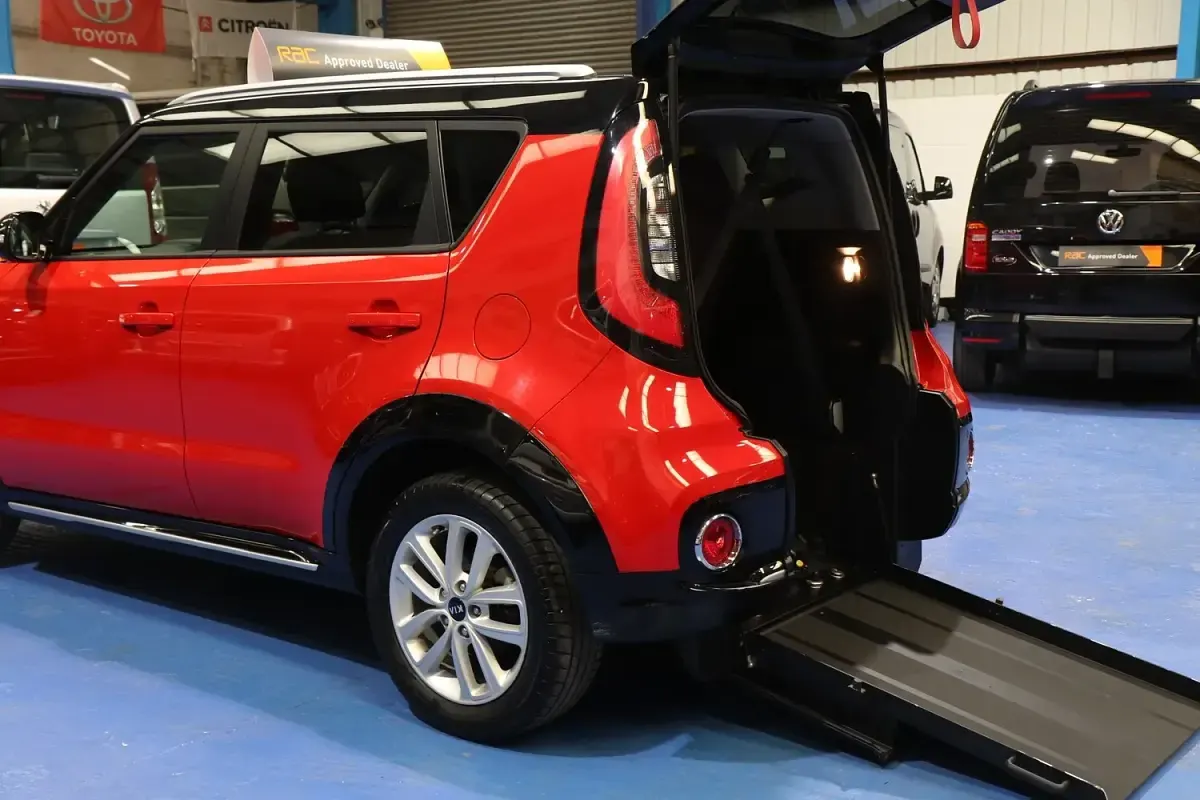 Used Kia Soul 136 HP (100 kW) 2018 Red SUV